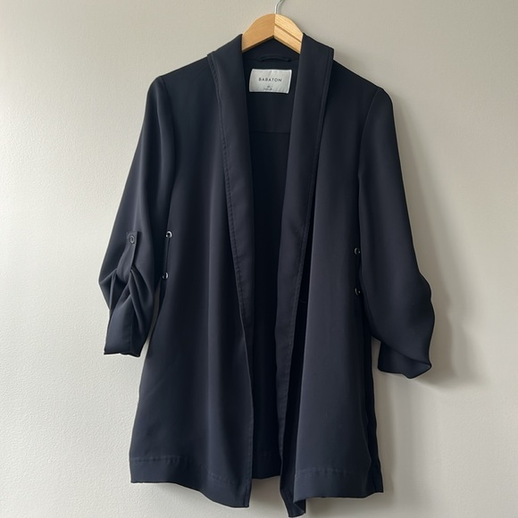 Aritzia Babaton Power Hip Black Blazer Tab Roll up Sleeve - Picture 3 of 13